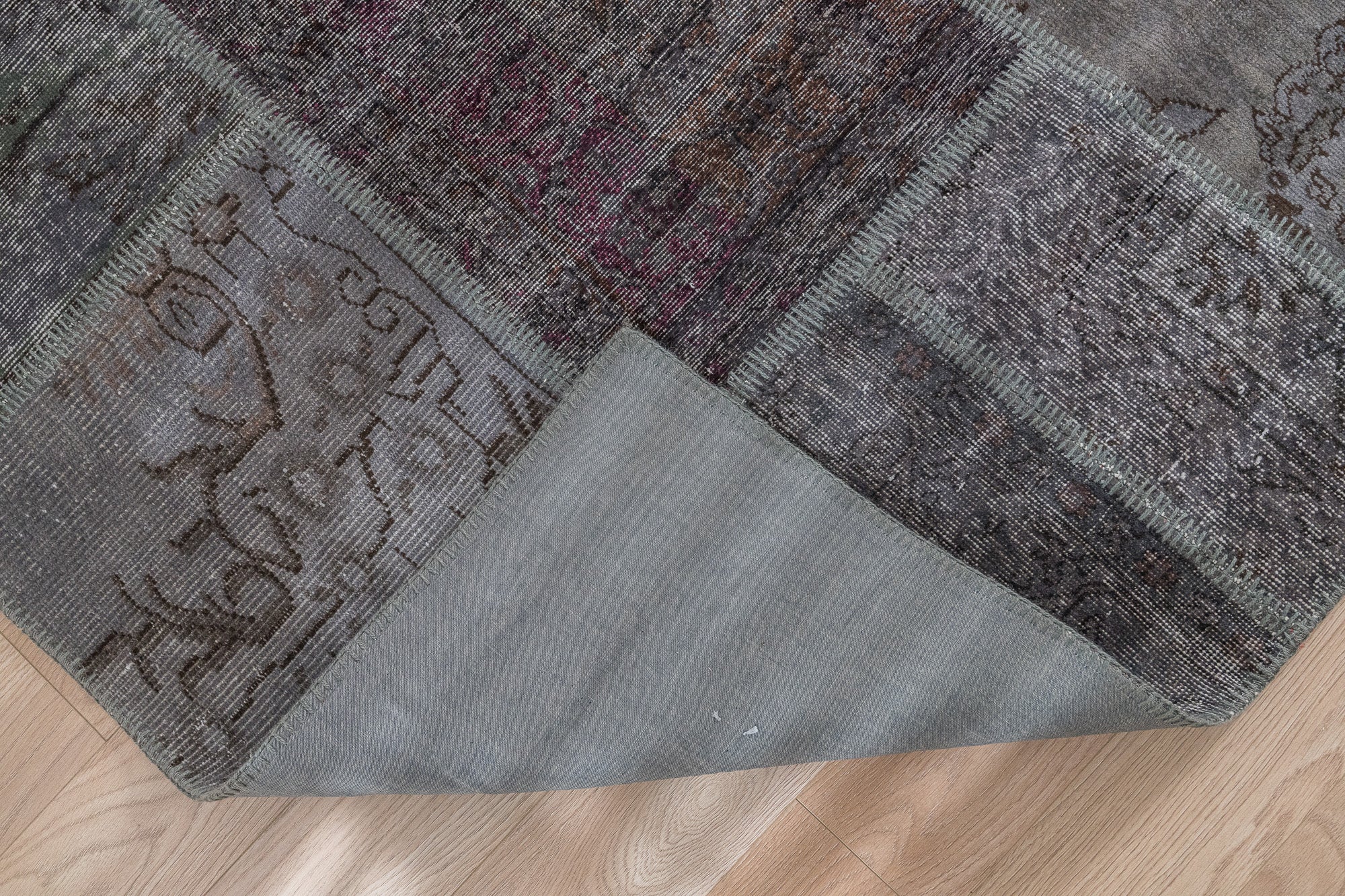 Sakina - Dining Room Rug, Elegant Oriental Style