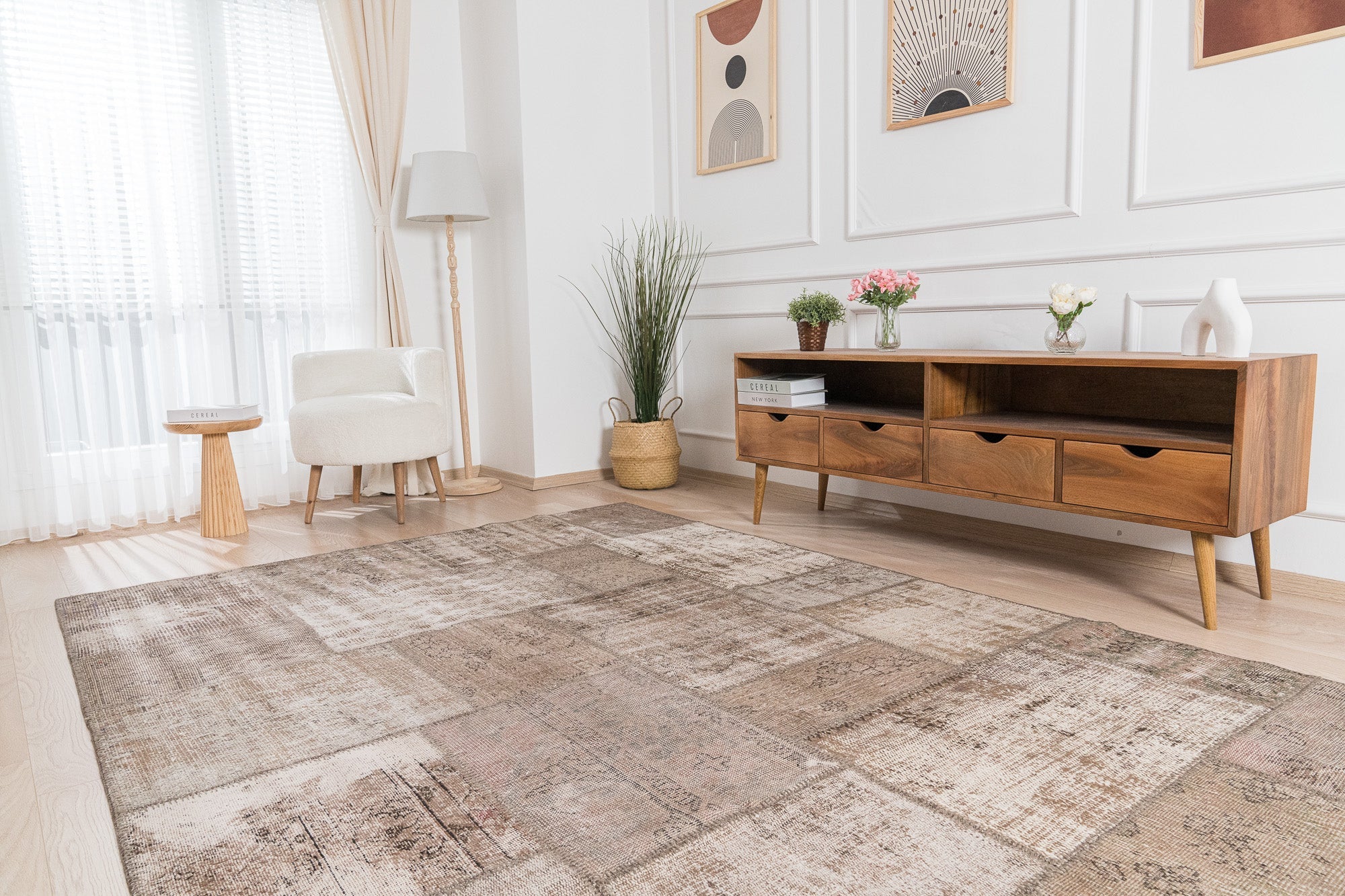 Tabby - Dining Room Rug, Classic Artisan Crafted