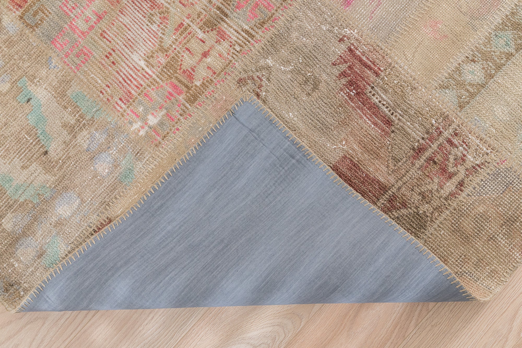Neria - Oriental Rug, Timeless & Exquisite
