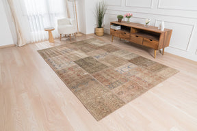 Makinsley - Oriental Rug, Exquisite Antique Design