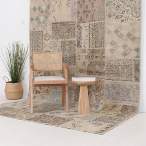 Iaelaria - Vintage Turkish Area Rug