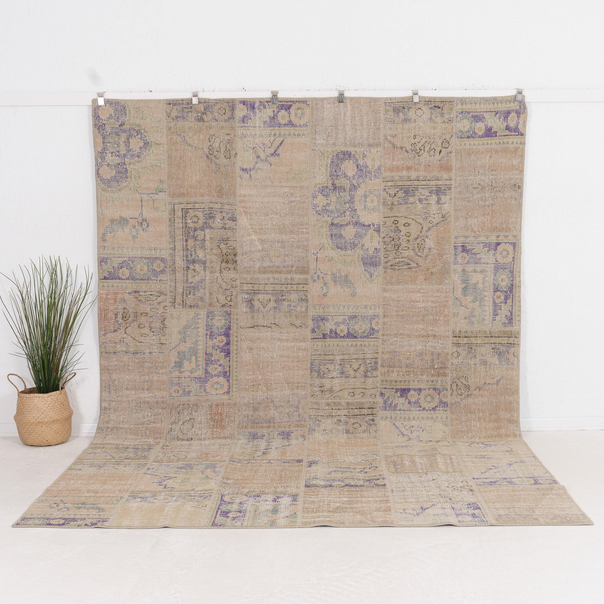 Iaelis - Vintage Turkish Area Rug