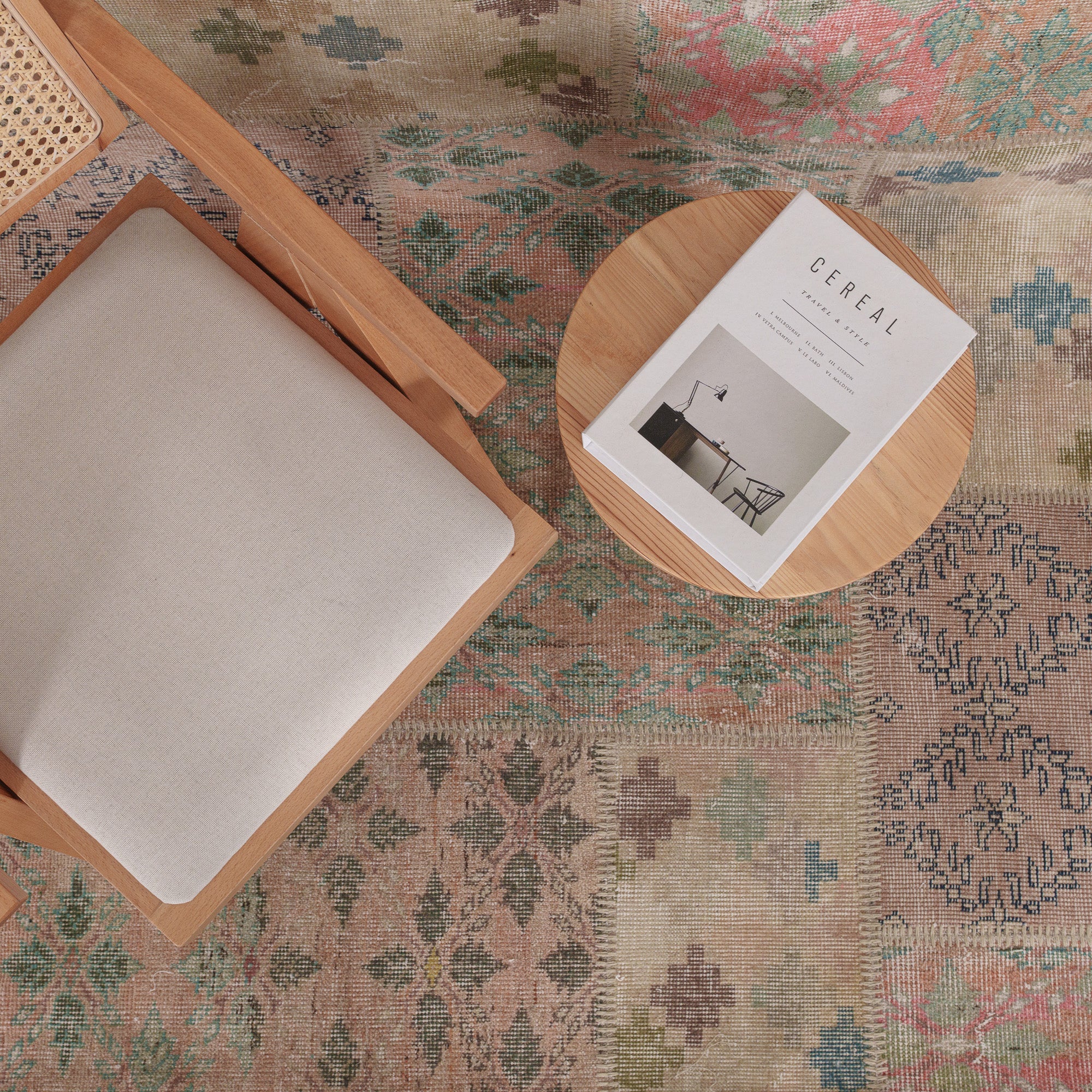 Iaelara - Vintage Turkish Area Rug