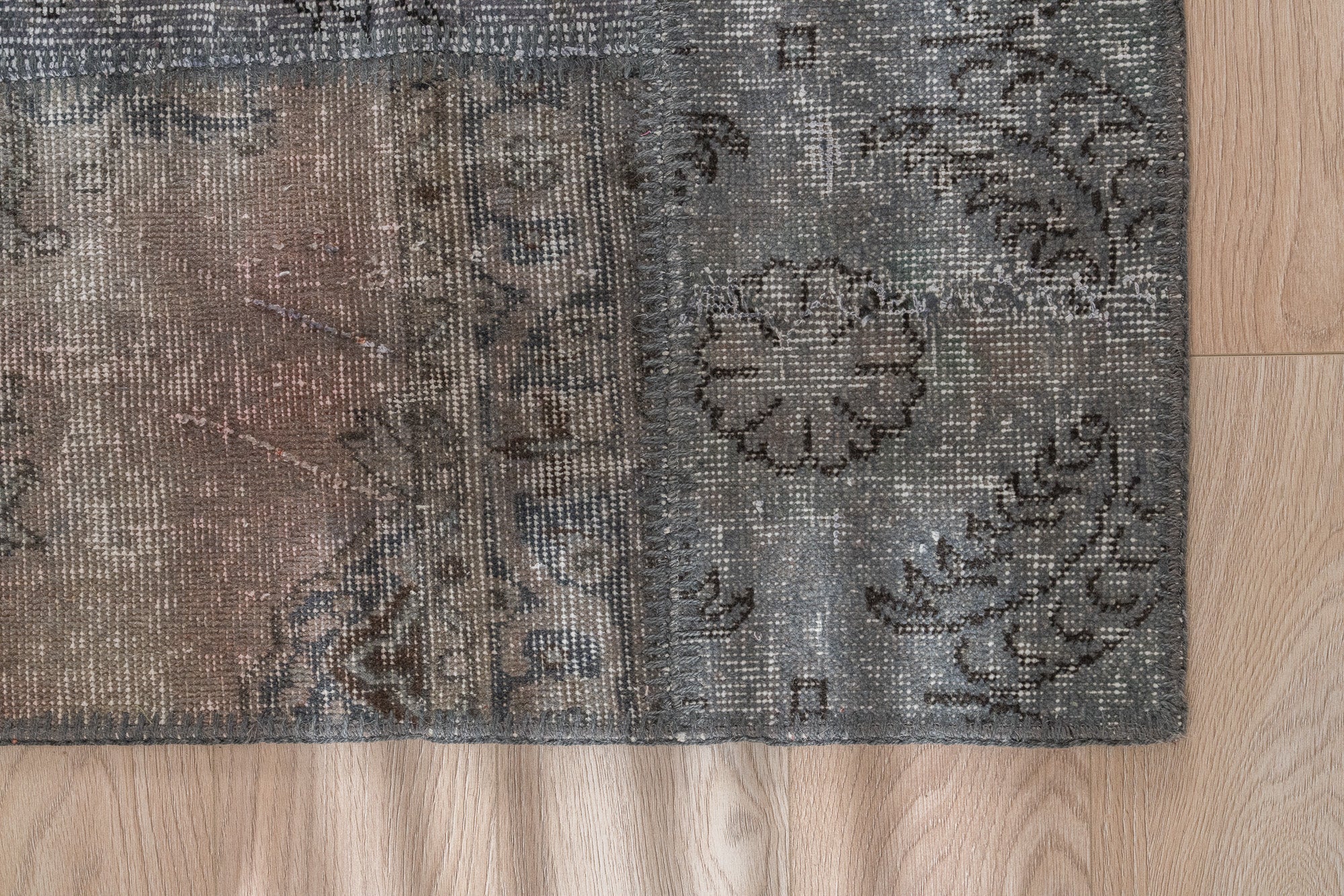 Claudia - Persian Rug, Handcrafted & Timeless