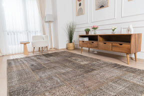 Joyanne - Persian Rug, Handcrafted & Timeless