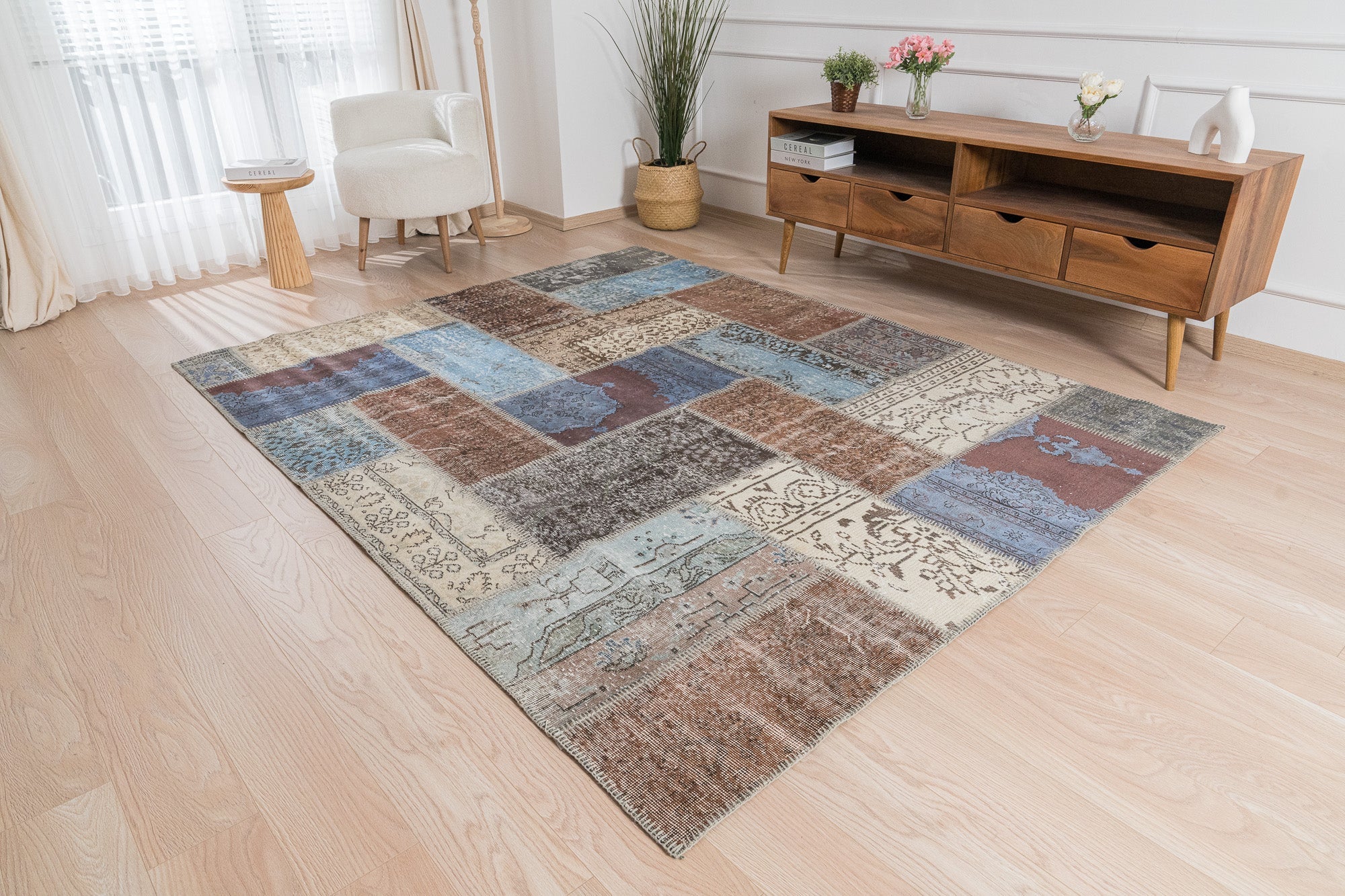 Callie - Elegant Living Room Rug, Antique Charm