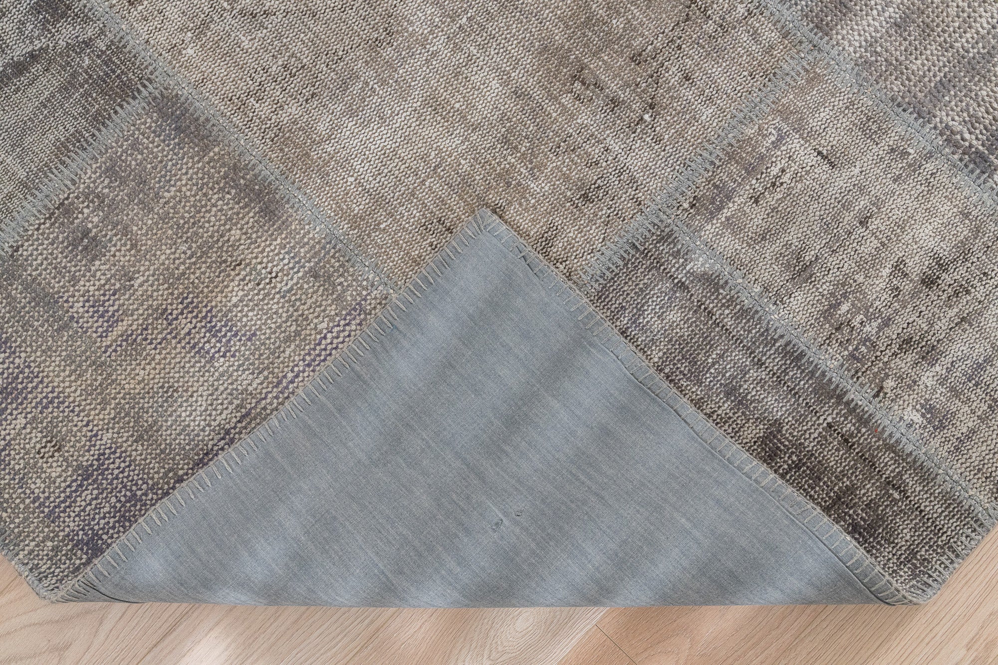 Jesslyn - Dining Room Rug, Classic Artisan Crafted