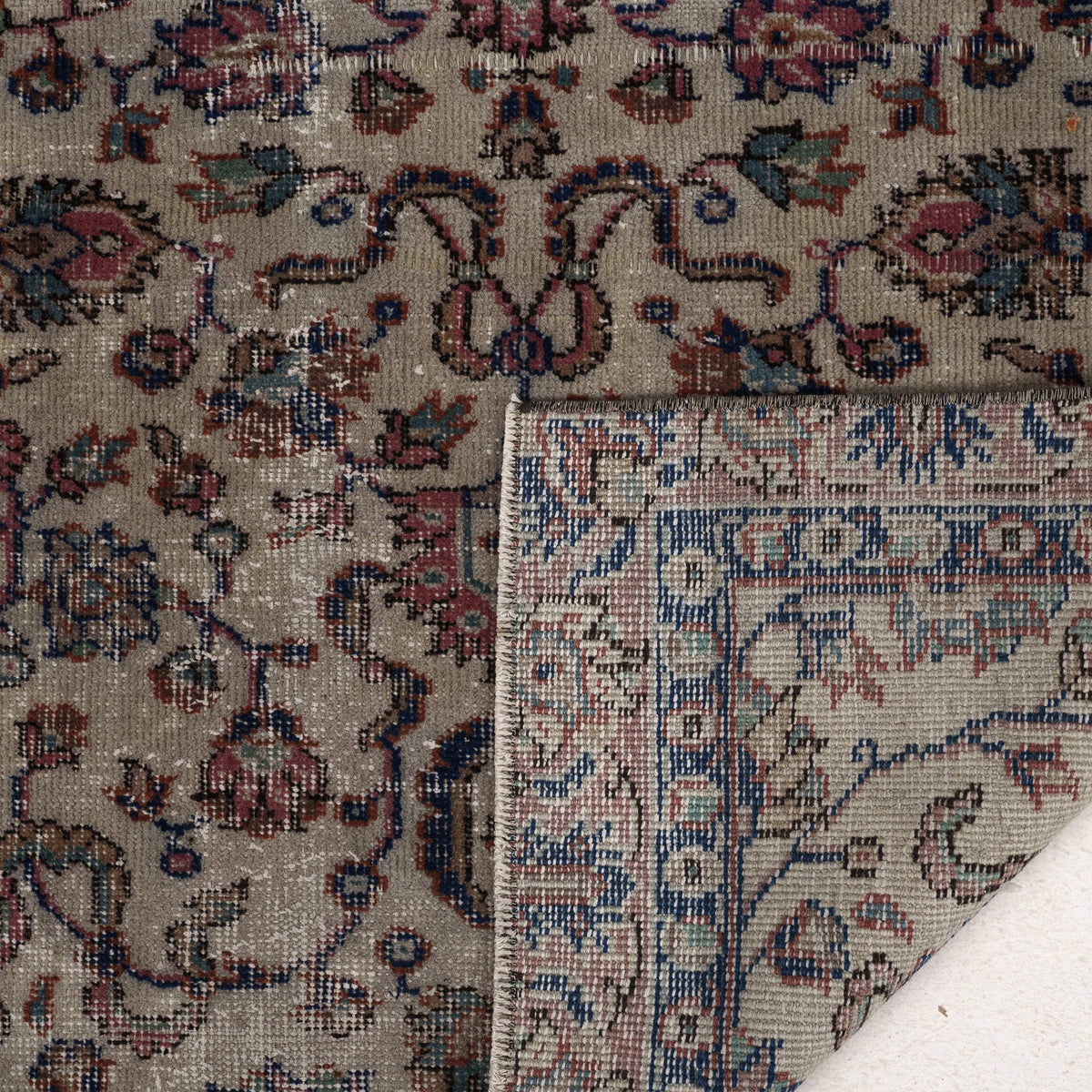 Cassia - Vintage Turkish Small Rug