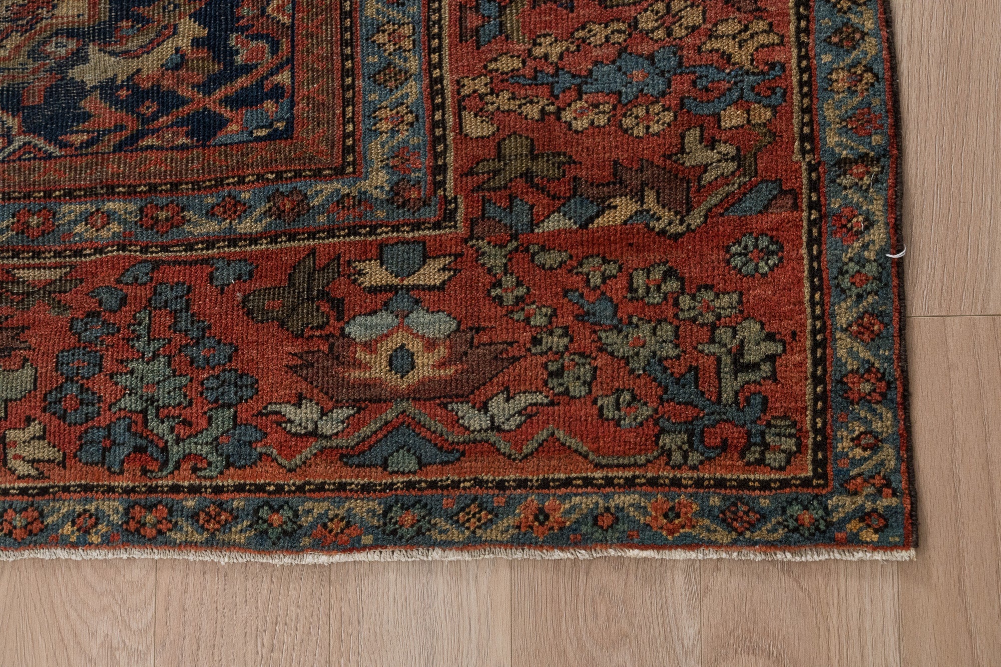 Quenby - Elegant Living Room Rug, Antique Charm