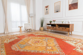 Pamina - Oriental Rug, Exquisite Antique Design