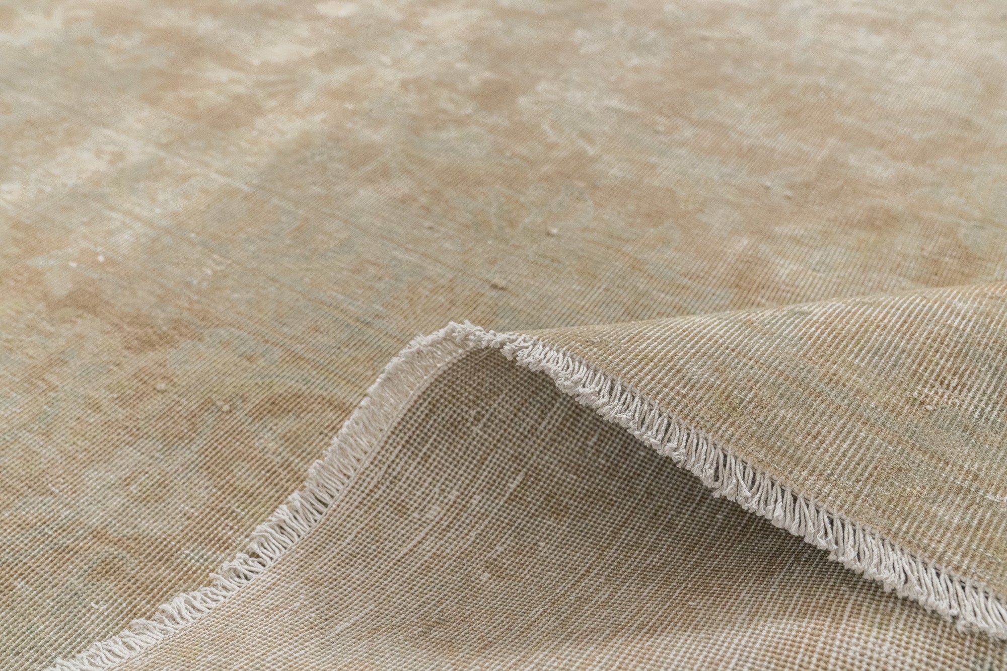 Qira - Dining Room Rug, Elegant Oriental Style