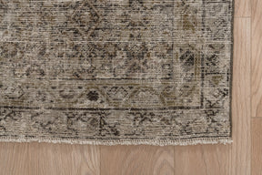 Quillan - Vintage Persian Rug, Handwoven Masterpiece