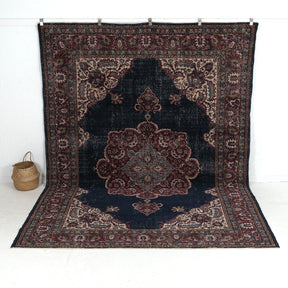 Kassia - Turkish Rug, Authentic and Vintage