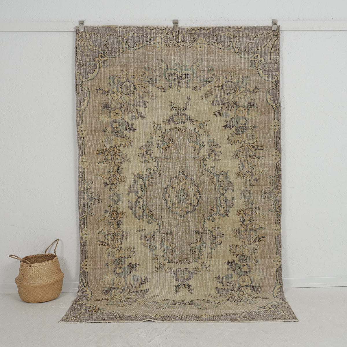 beige vintage 5x8 area rug - perfect for the living room, bedroom, office, entryway, kitchen & dining