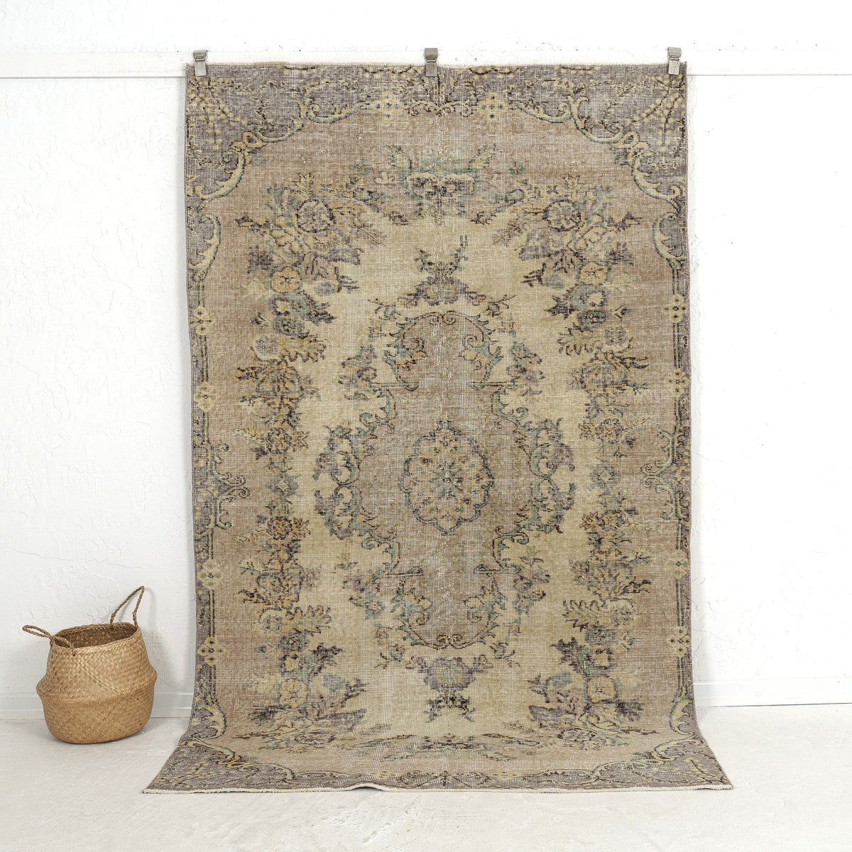 Xevera - Vintage Turkish Area Rug