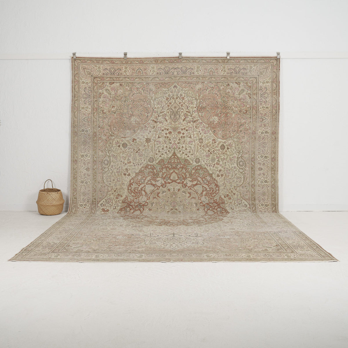 Primula - Vintage Turkish Area Rug