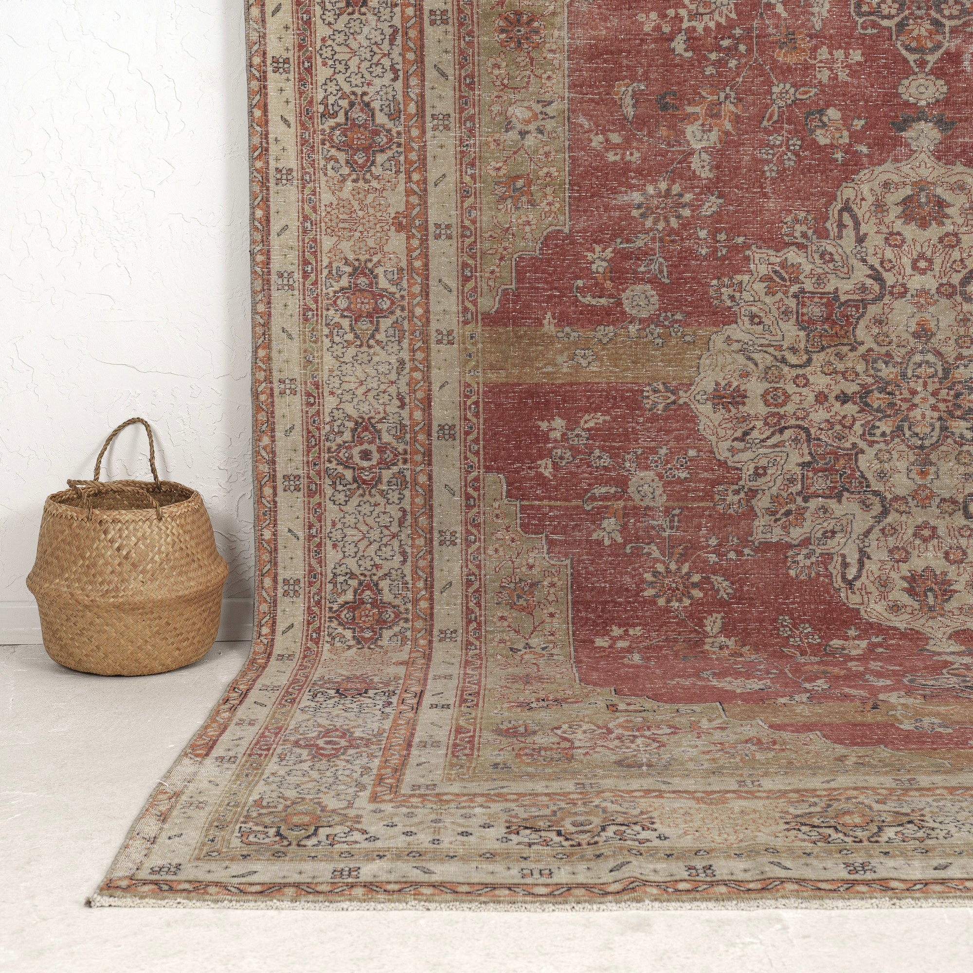 Ondine - Classic Turkish Rug, Vintage Heritage