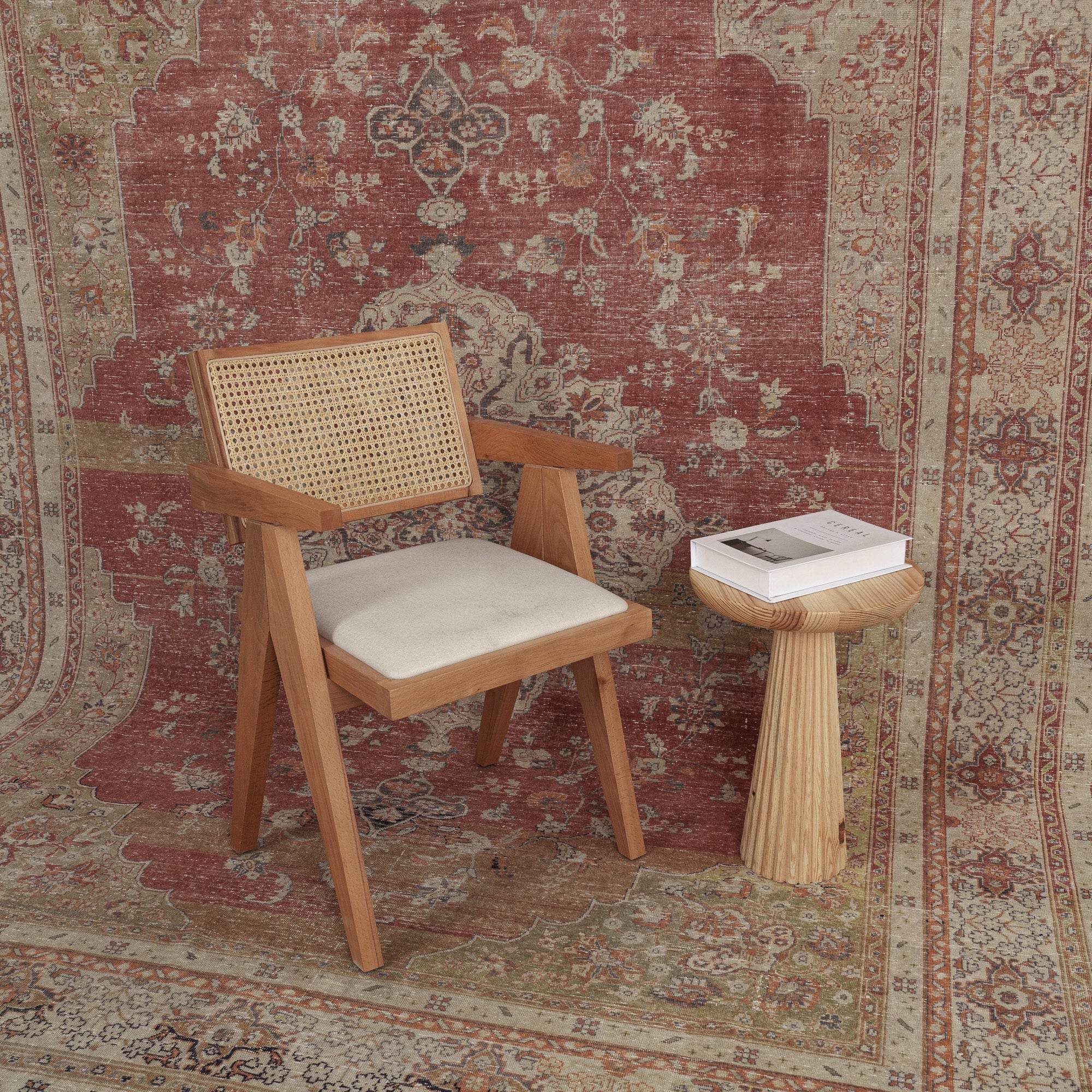 Ondine - Oriental Rug, Handcrafted for Luxury Living