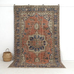 Zaylee - Oriental Vintage Rug, Collector's Edition