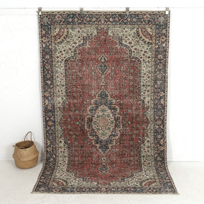 Eira - Dining Room Rug, Classic Artisan Crafted