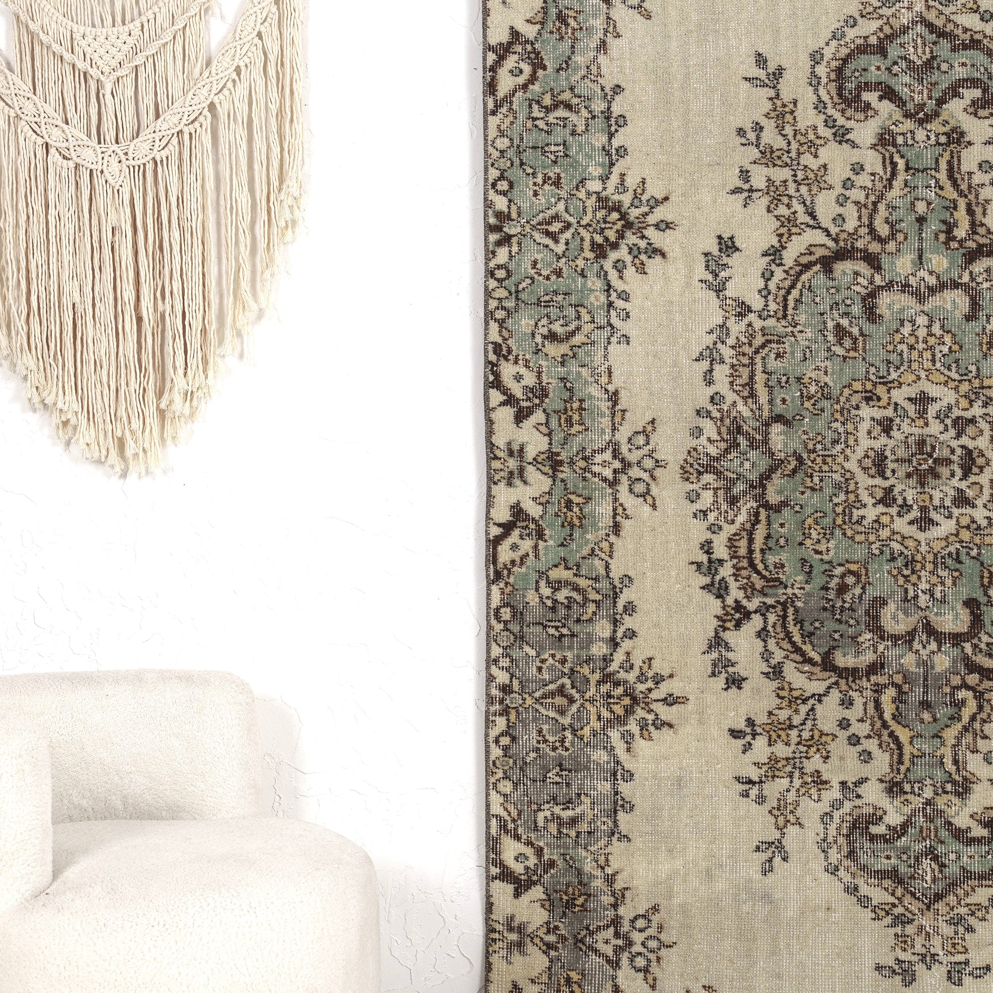 Karleen - Classic Turkish Rug, Vintage Heritage