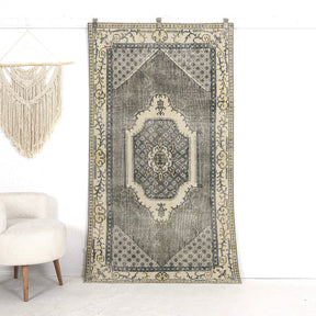 Lysette - Oriental Vintage Rug, Collector's Edition