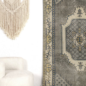 Lysette - Oriental Vintage Rug, Collector's Edition