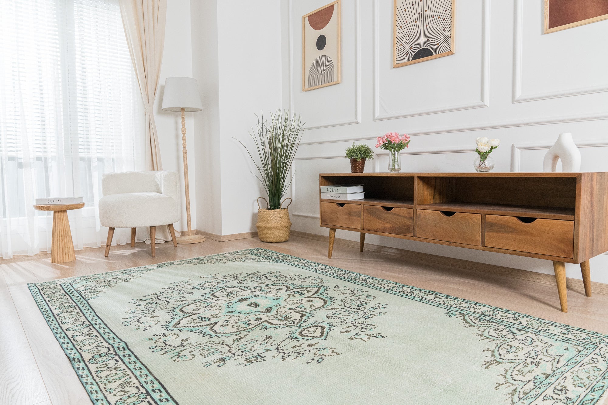 Orya - Oriental Vintage Rug, Collector's Edition