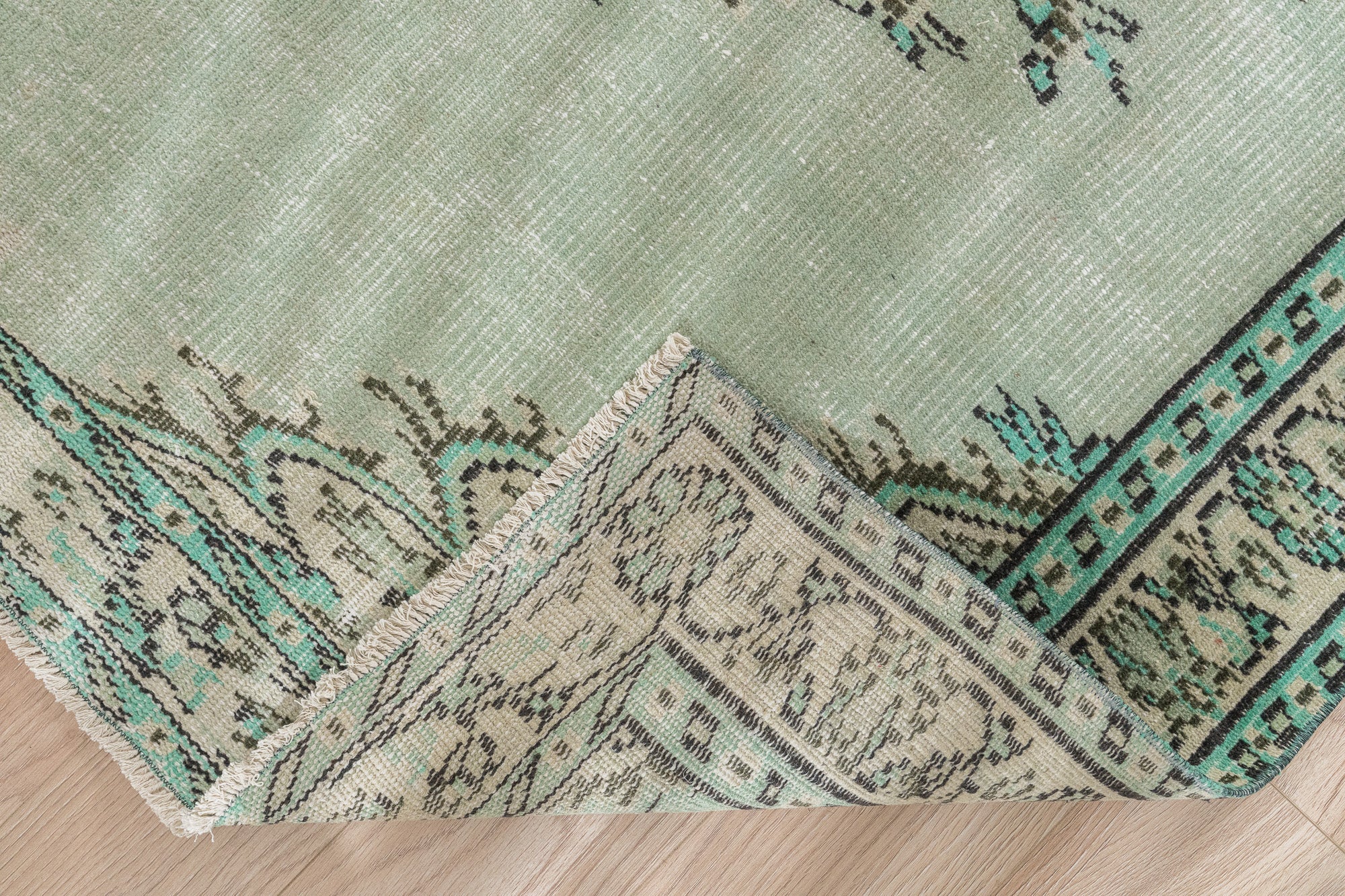 Orya - Living Room Rug, Elegant & Unique