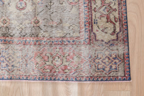 Izara - Oriental Rug, Handcrafted for Luxury Living