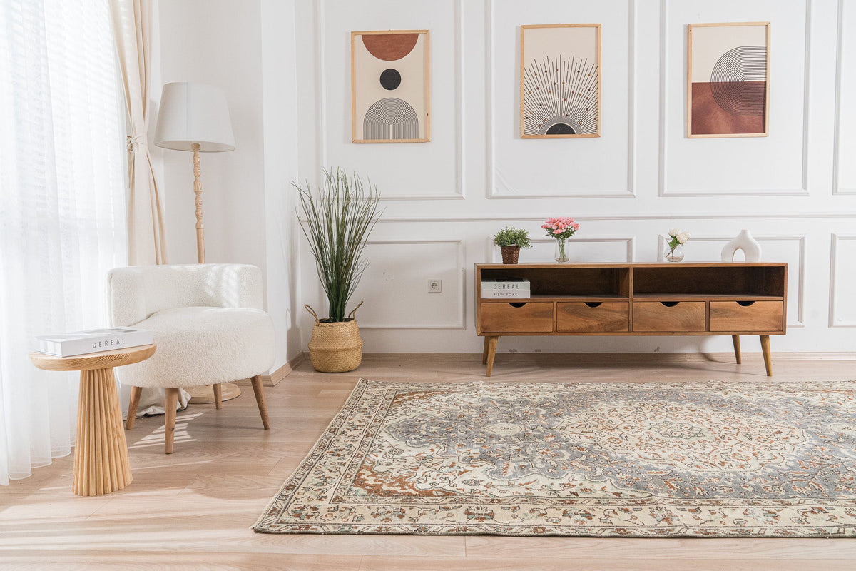 Silvana - Oriental Rug, Handcrafted for Luxury Living