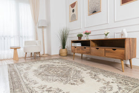 Shaleigh - Turkish Rug, Vintage Charm for Modern Spaces