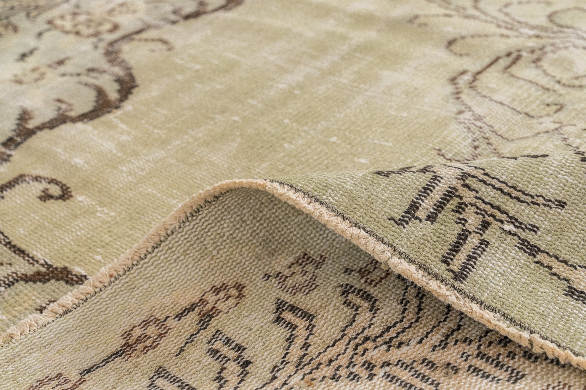 Seville - Dining Room Rug, Elegant Oriental Style
