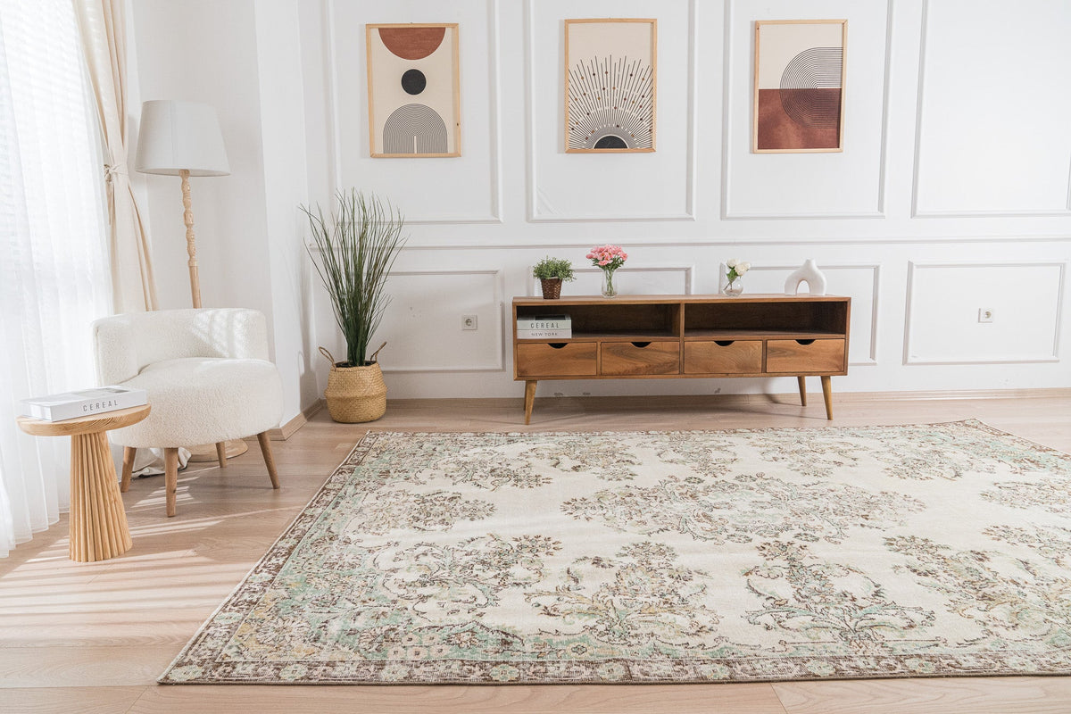 Sanem - Oriental Vintage Rug, Collector's Edition