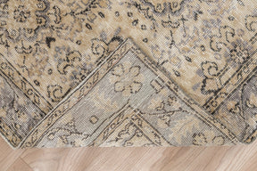 Nalisha - Dining Room Rug, Authentic Oriental Design