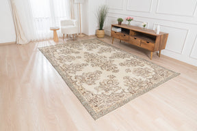 Hartley - Elegant Living Room Rug, Antique Charm