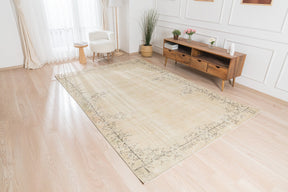 Gentry - Persian Rug, Handcrafted & Timeless