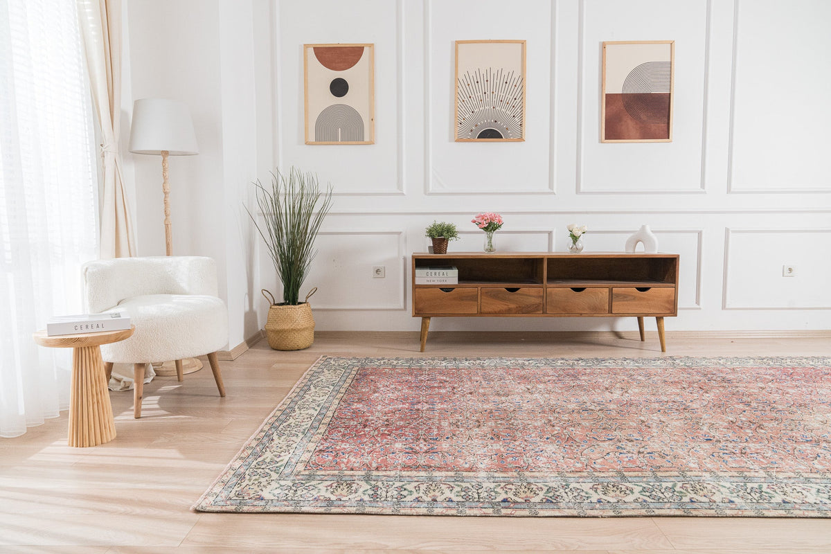 Giulietta - Persian Rug, Unique Handcrafted Artistry