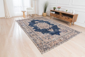 Ginny - Oriental Rug, Exquisite Antique Design