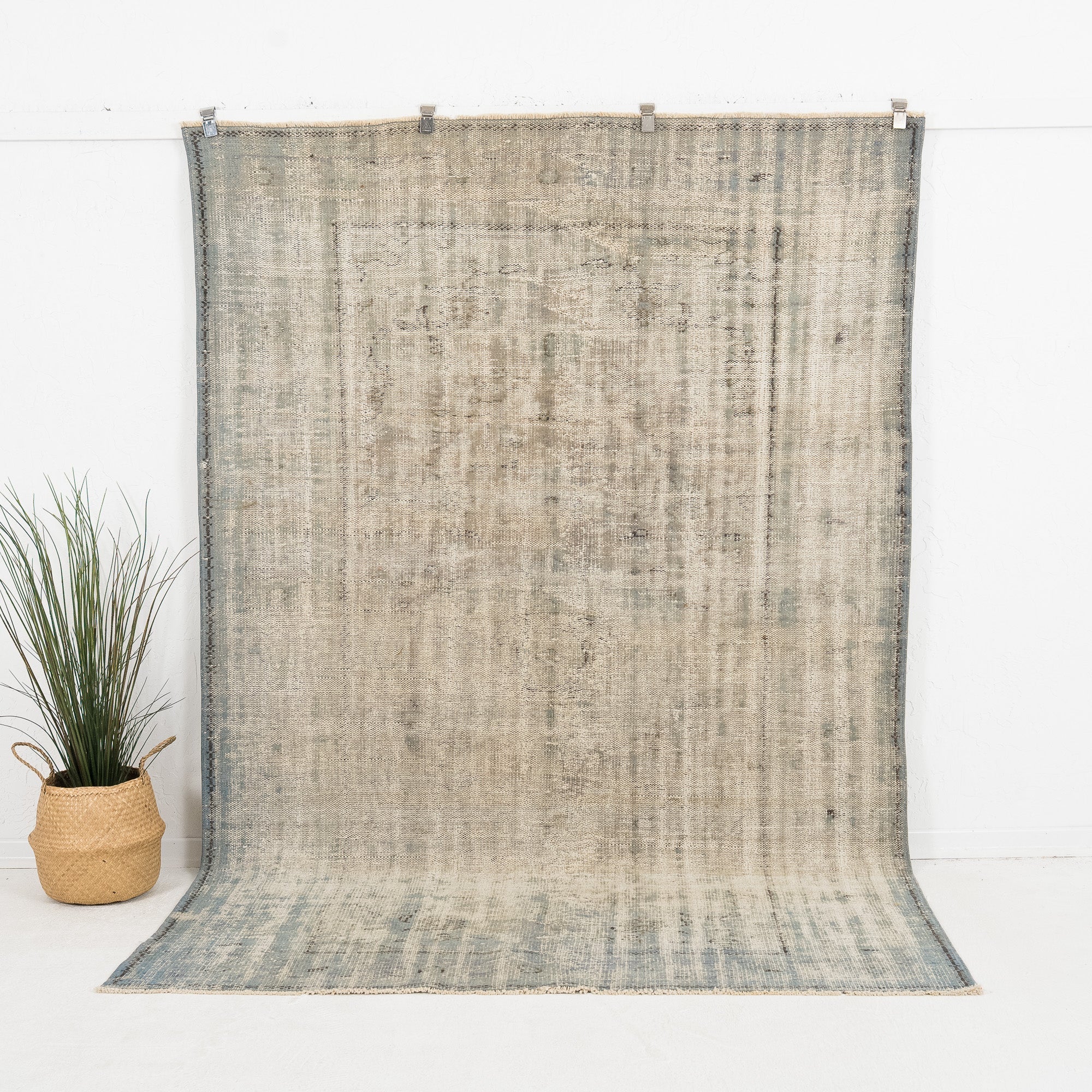 Avysera - Vintage Turkish Area Rug