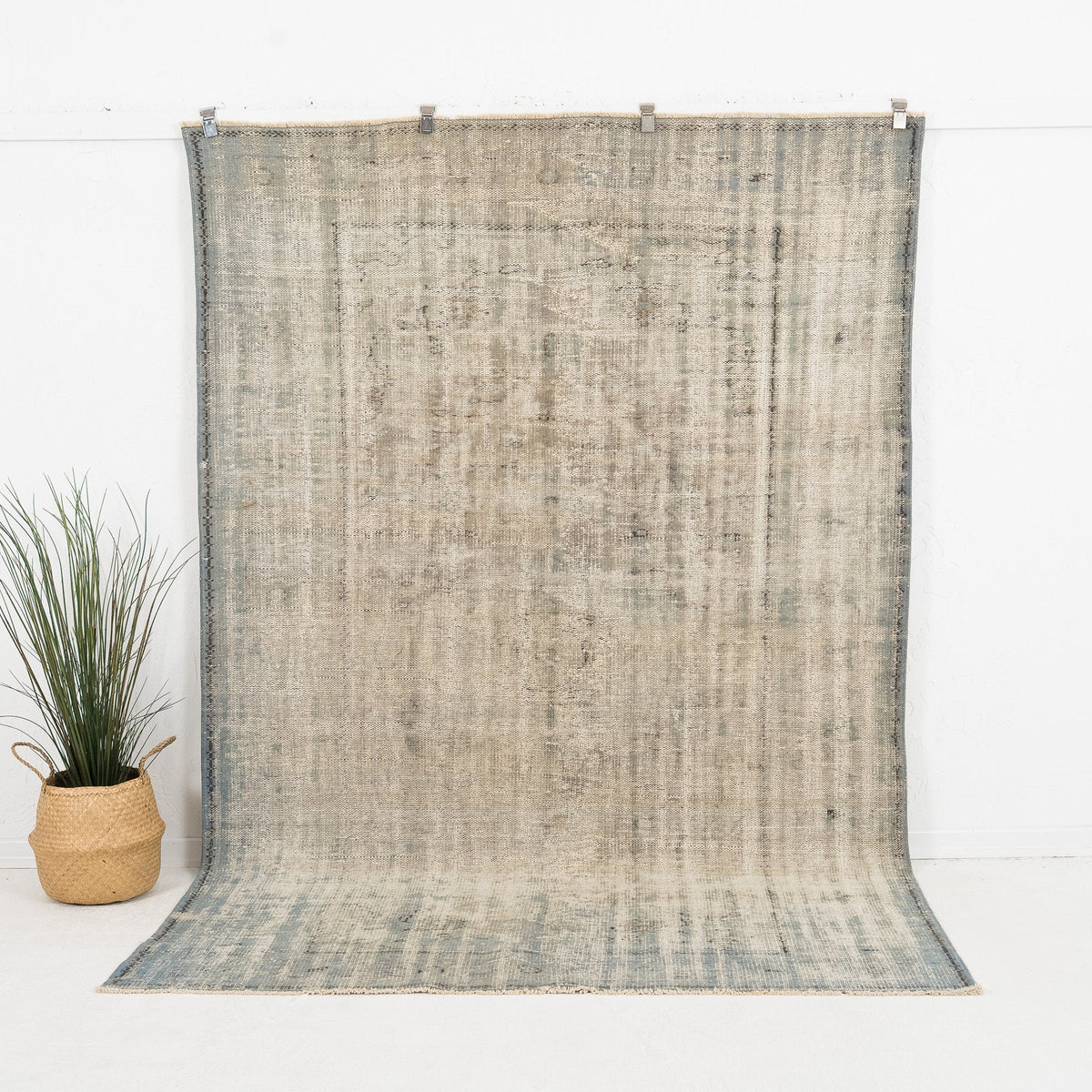 Avysera - Vintage Turkish Area Rug