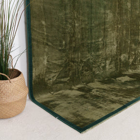 Faeless - Vintage Turkish Area Rug