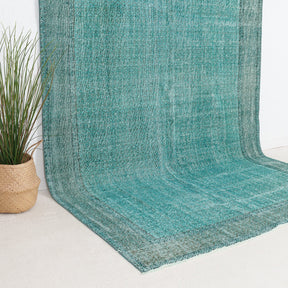 Xaerisella - Vintage Turkish Area Rug