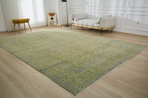 Yenta - Captivating Green Allover Pattern | Kuden Rugs