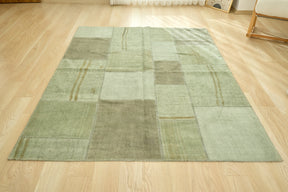 Handwoven tradition meets modern style. The Zarifa Rug. | Kuden Rugs