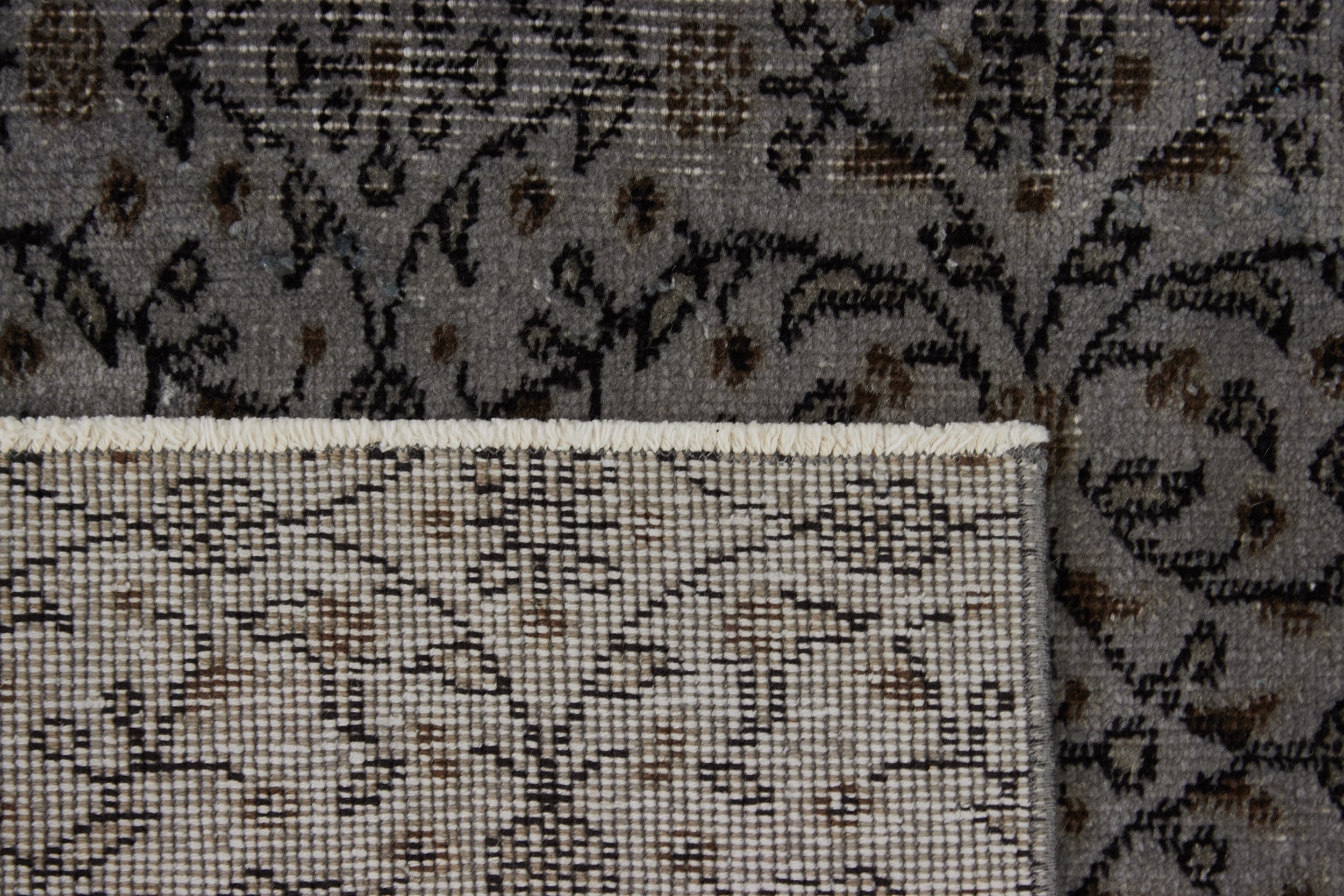 Zenobie | Luxurious Vintage Carpet Craftsmanship | Kuden Rugs