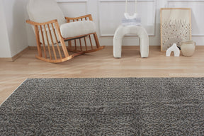 Zenobie | Distinctive Handmade Rug Tradition | Kuden Rugs