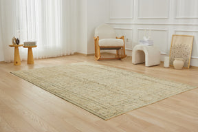 Antique washed Elegance - Zyana's Professional Carpet Mastery