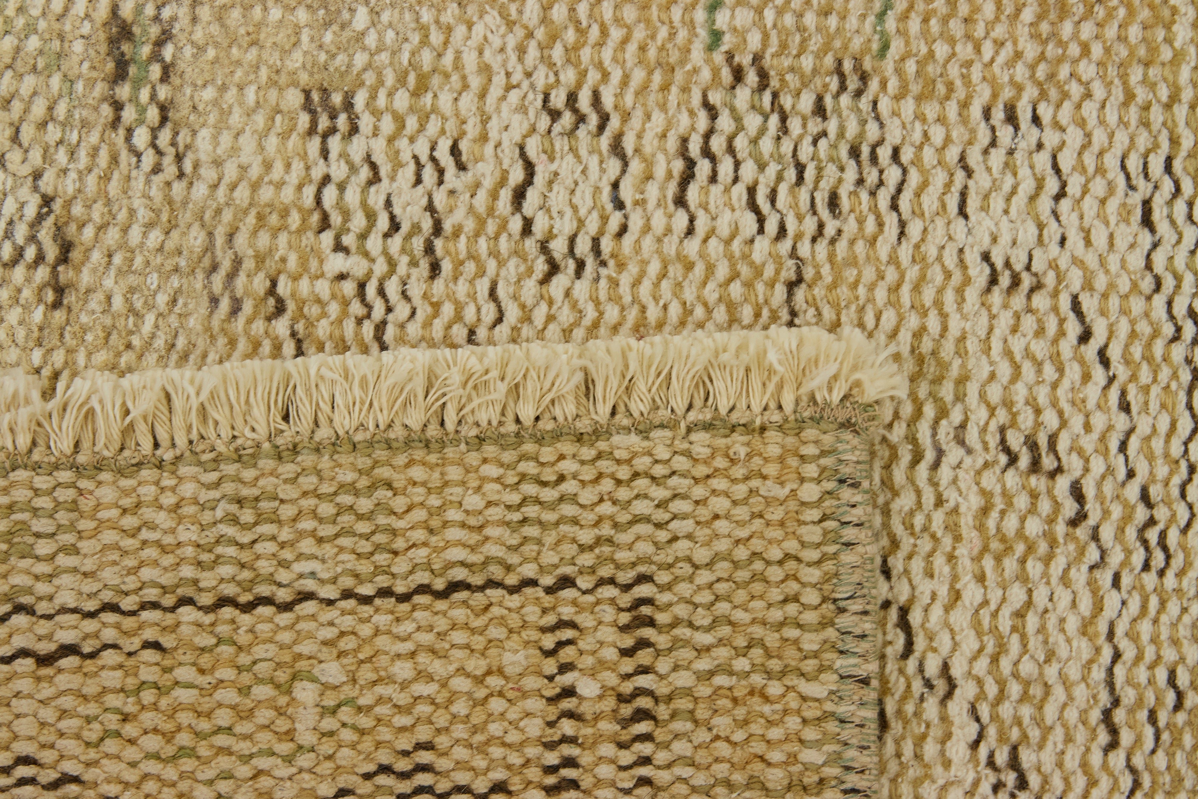 Refined Craft - Zyana's Expert Turkish Carpet Artistry