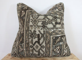 Umme - Persian Pillow Cover